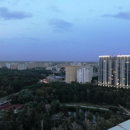 Квартира Парковые Озера Apartamento Kiev Exterior foto